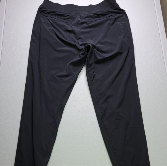 Athleta Brooklyn Women’s 12 Black Fleece Lined Jogger Sweatpants Zip Pockets - Picture 6 of 9